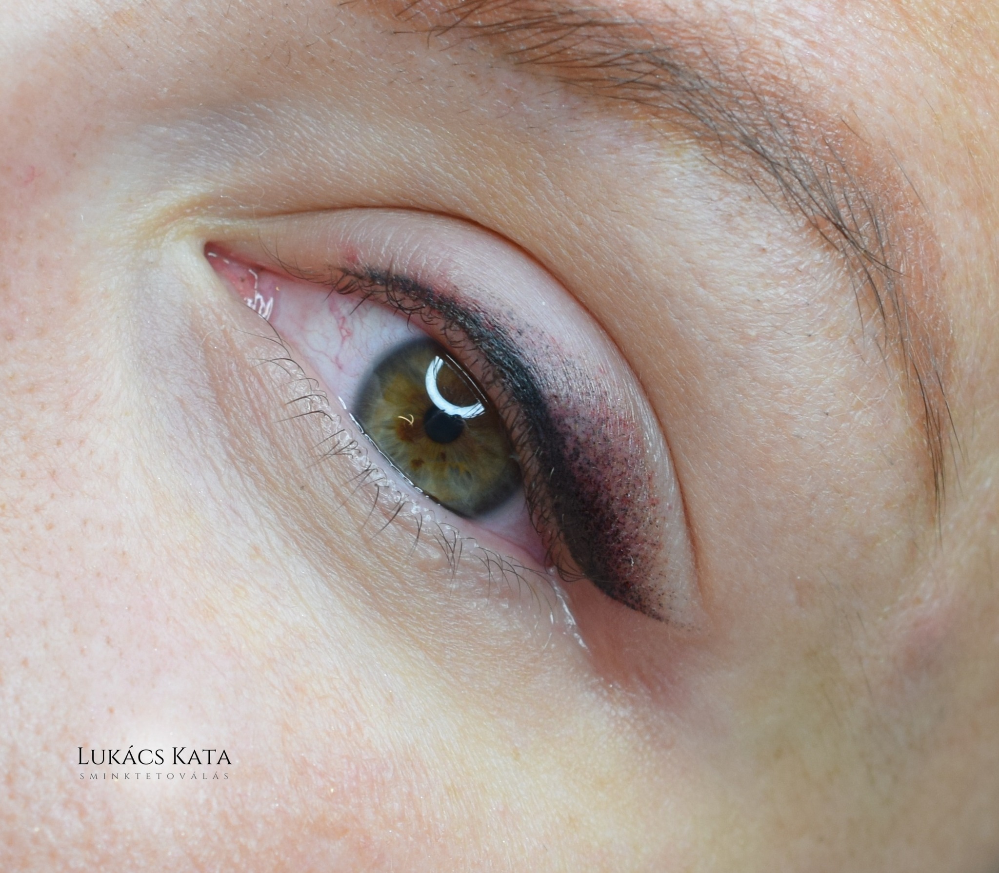 IMG_6014 Púderes szemhéjtetoválás, púderes technika, szemhéj, tetoválás, sminktetoválás, sminktetováló, Lukács Kata, Budapest I. kerület